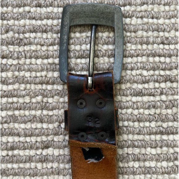 Vintage Black & Silver Leather Rustic Belt Size 32 - Picture 3 of 7